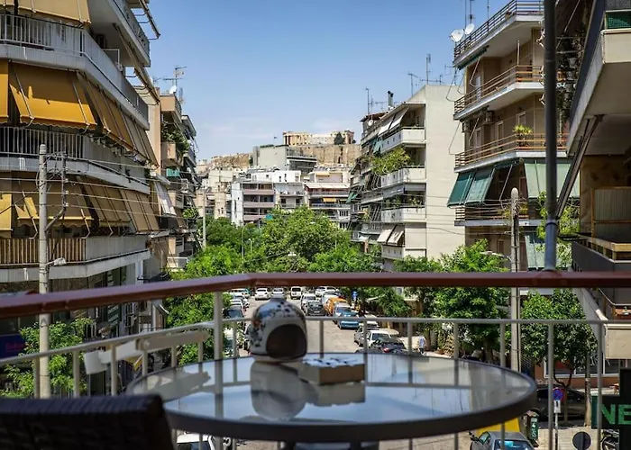 Sunny 2 Bedroom Cozy Apartment, View Of Parthenon Athens, Greece